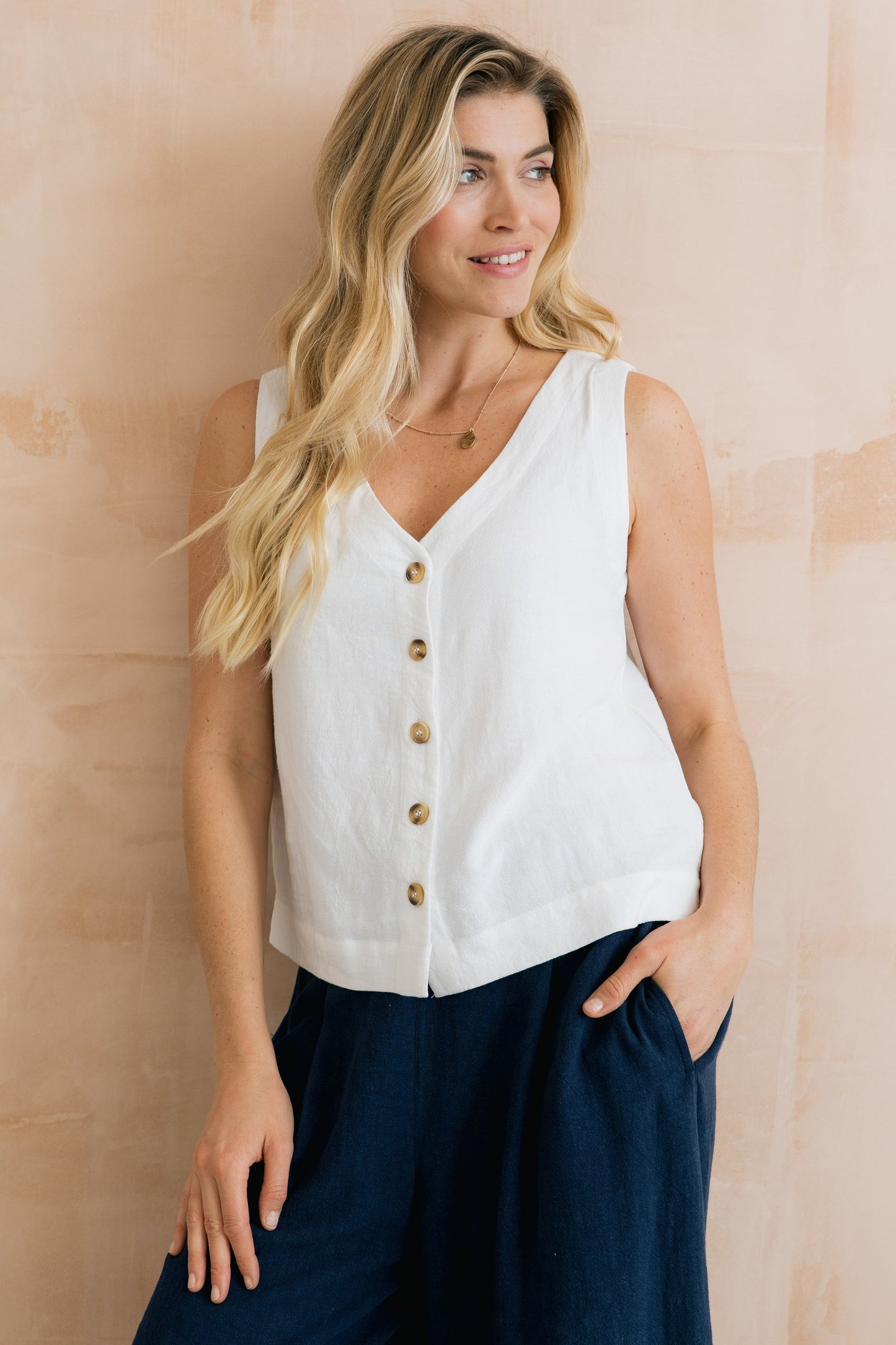 Allium Two Way Vest in White