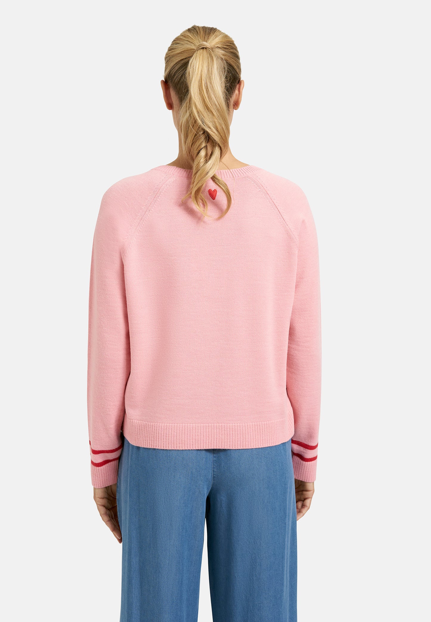 SALE3 - Heart Pullover