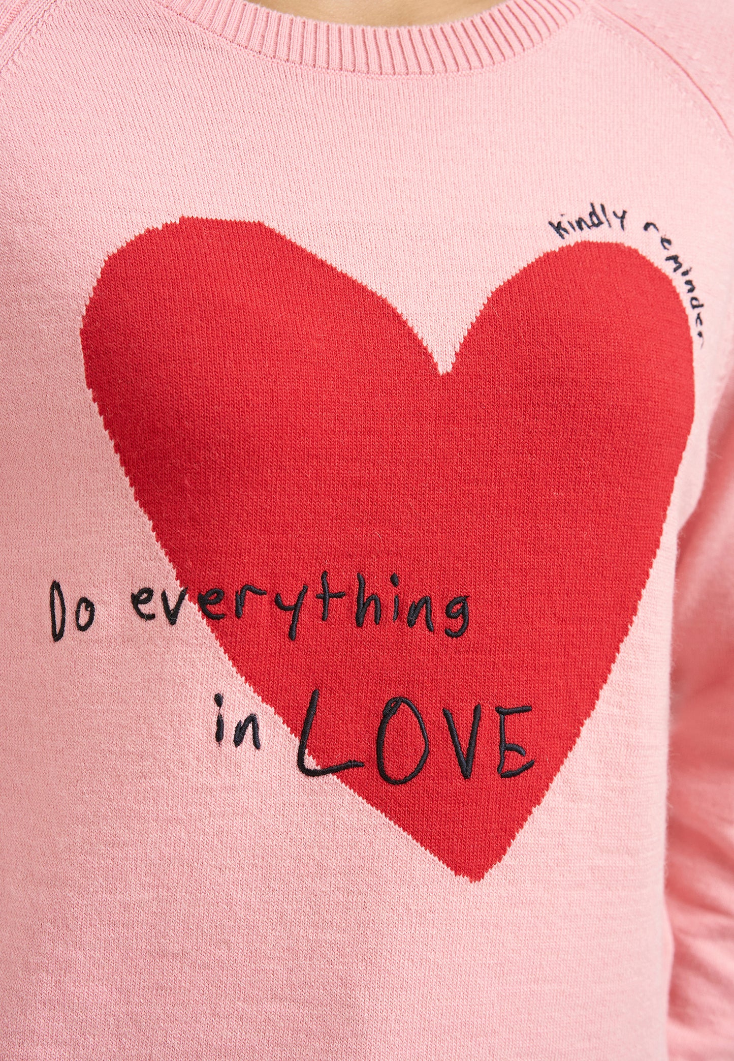 SALE3 - Heart Pullover