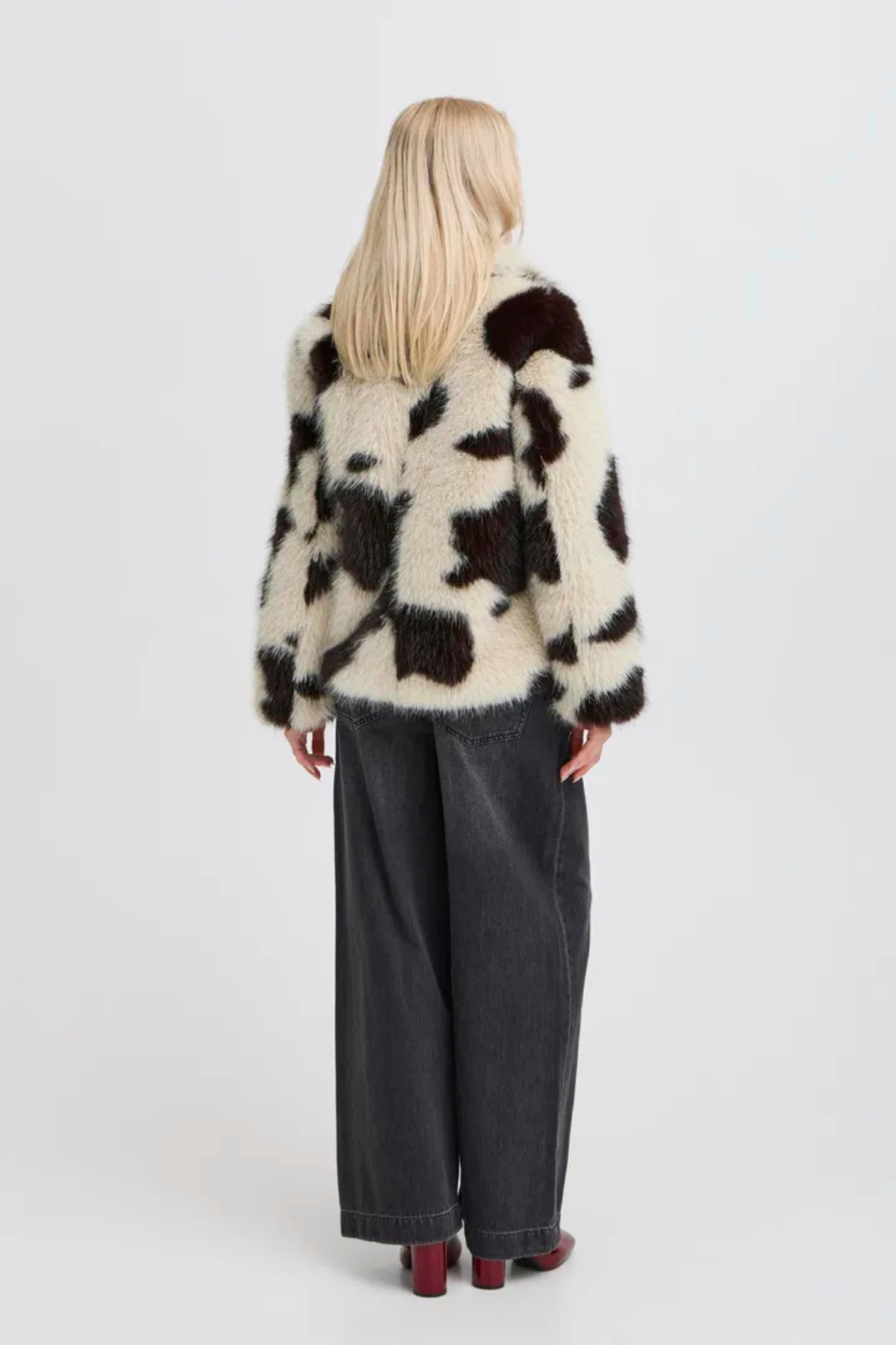 BYBEMIO Cow Print Faux Fur Coat