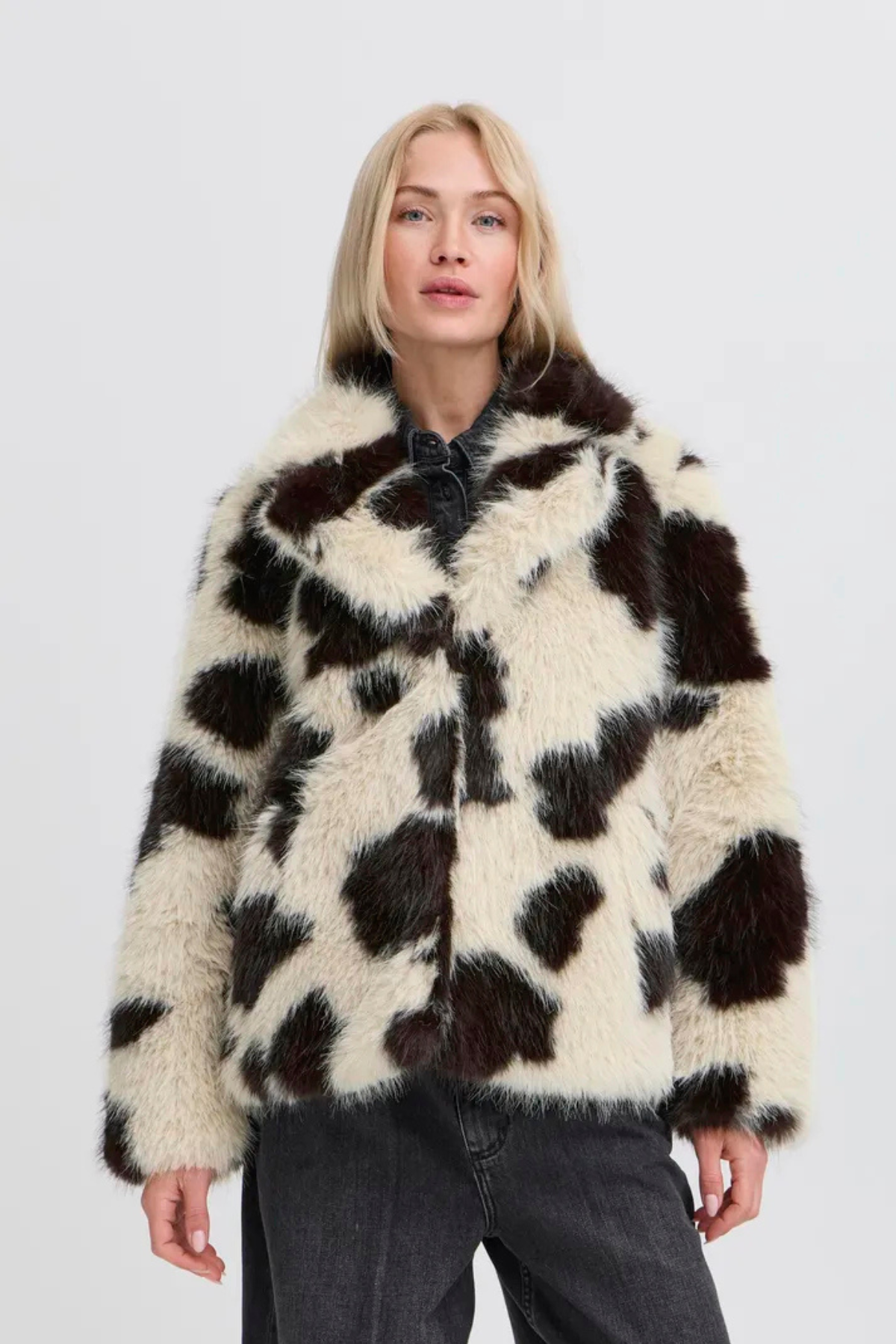 BYBEMIO Cow Print Faux Fur Coat