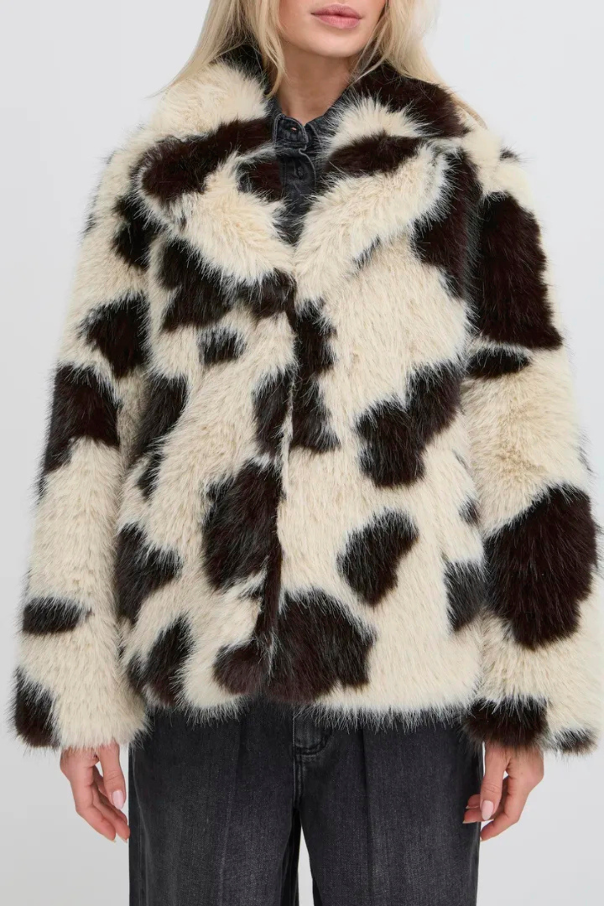 BYBEMIO Cow Print Faux Fur Coat