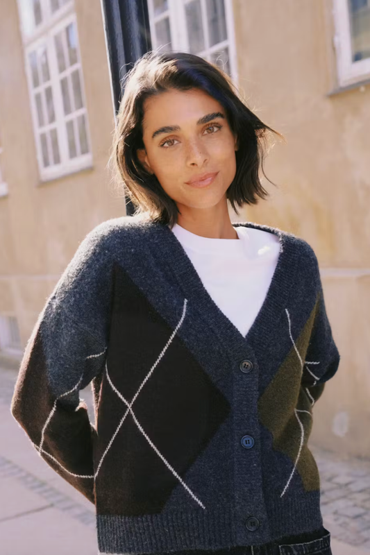 BYOSMILLA Cardigan