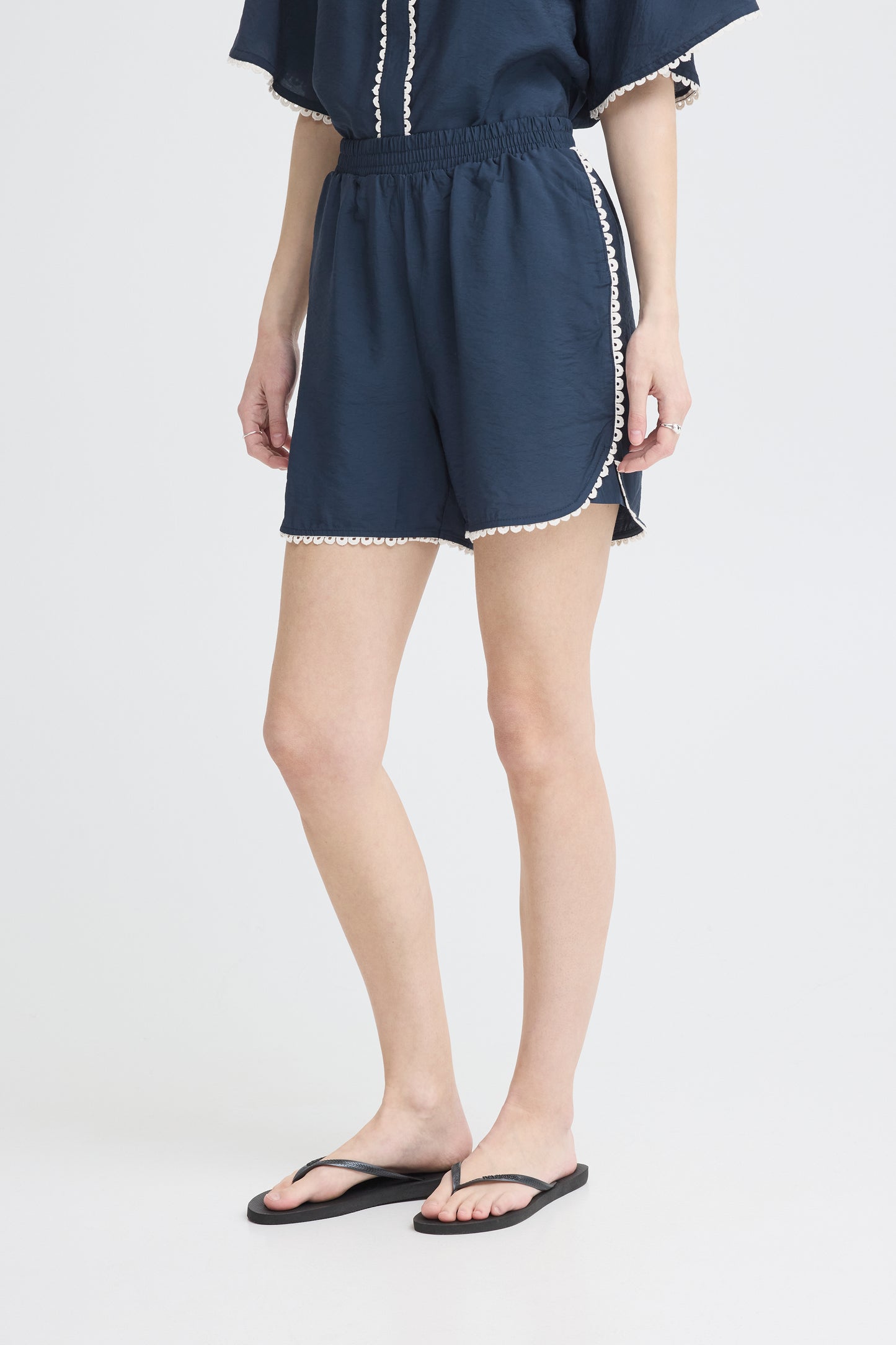 SALE - IHLENI Shorts
