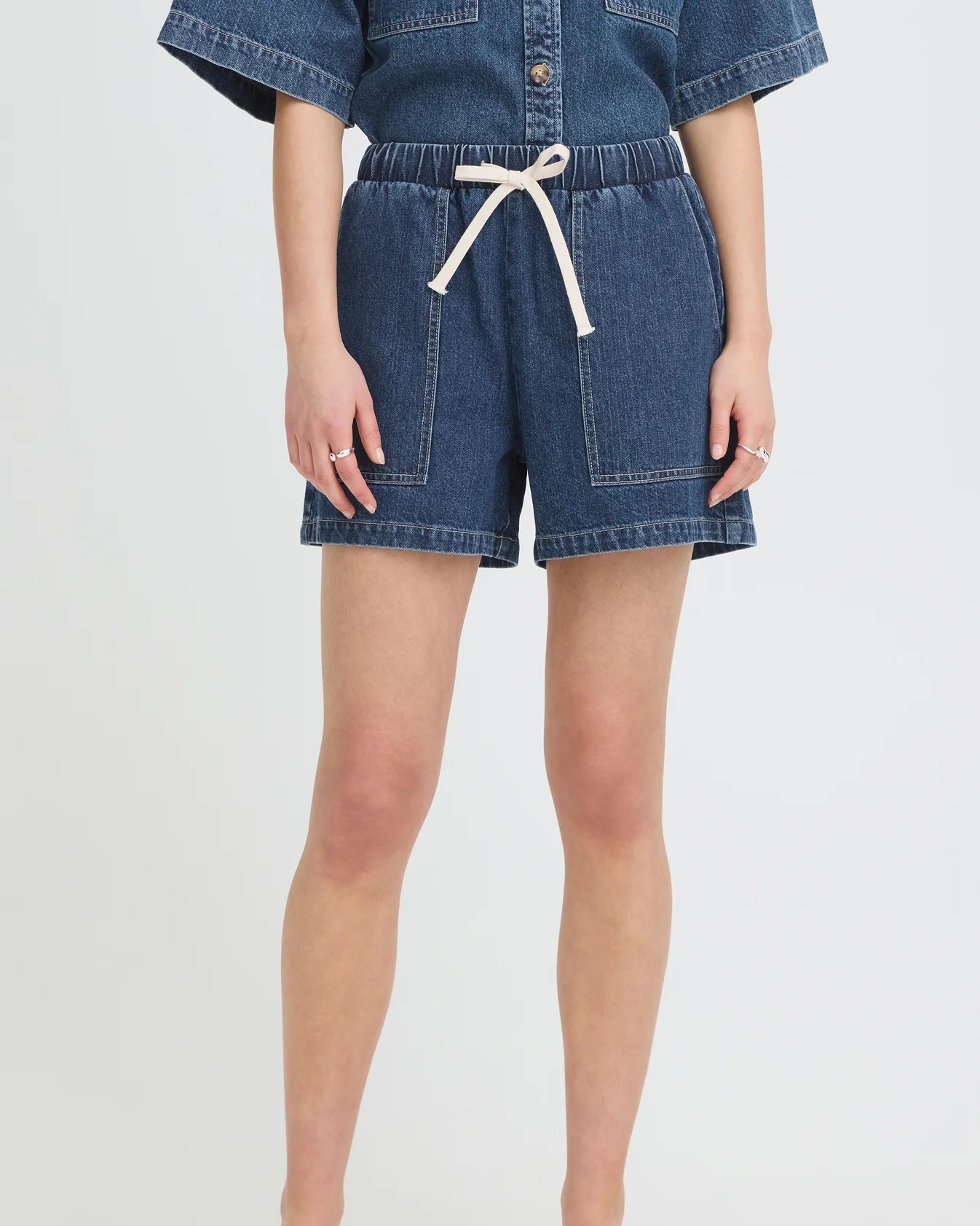 IHKAMINA Shorts