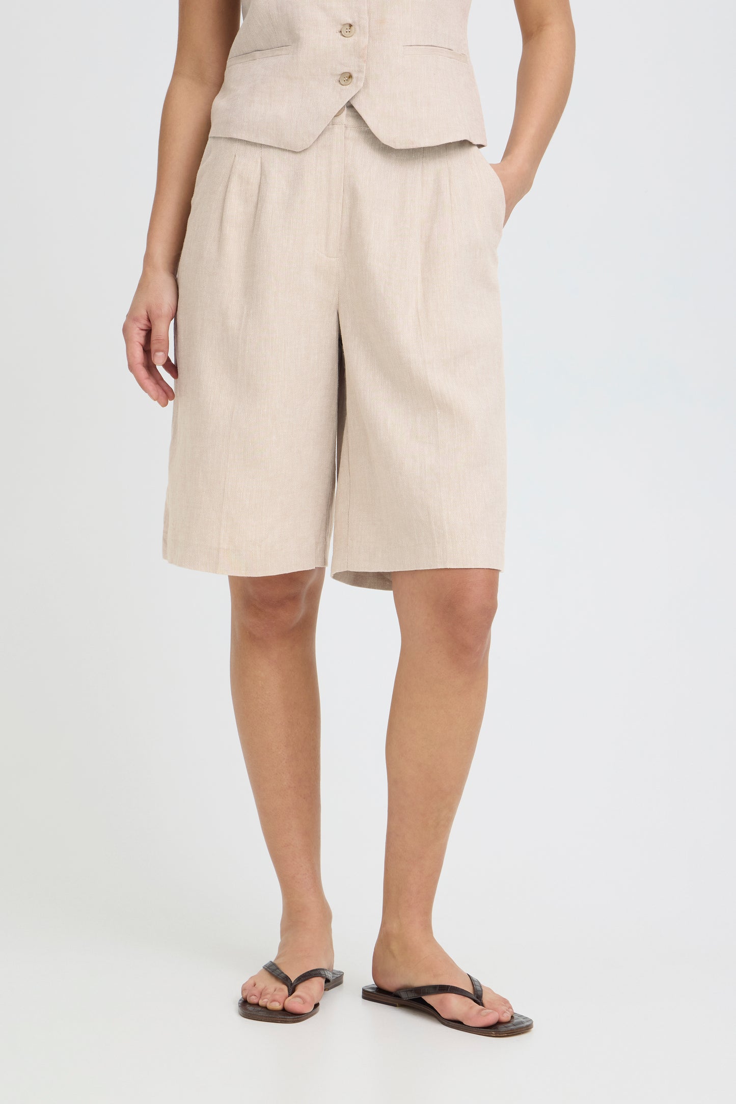 SALE - BYDAZIA Bermuda Shorts