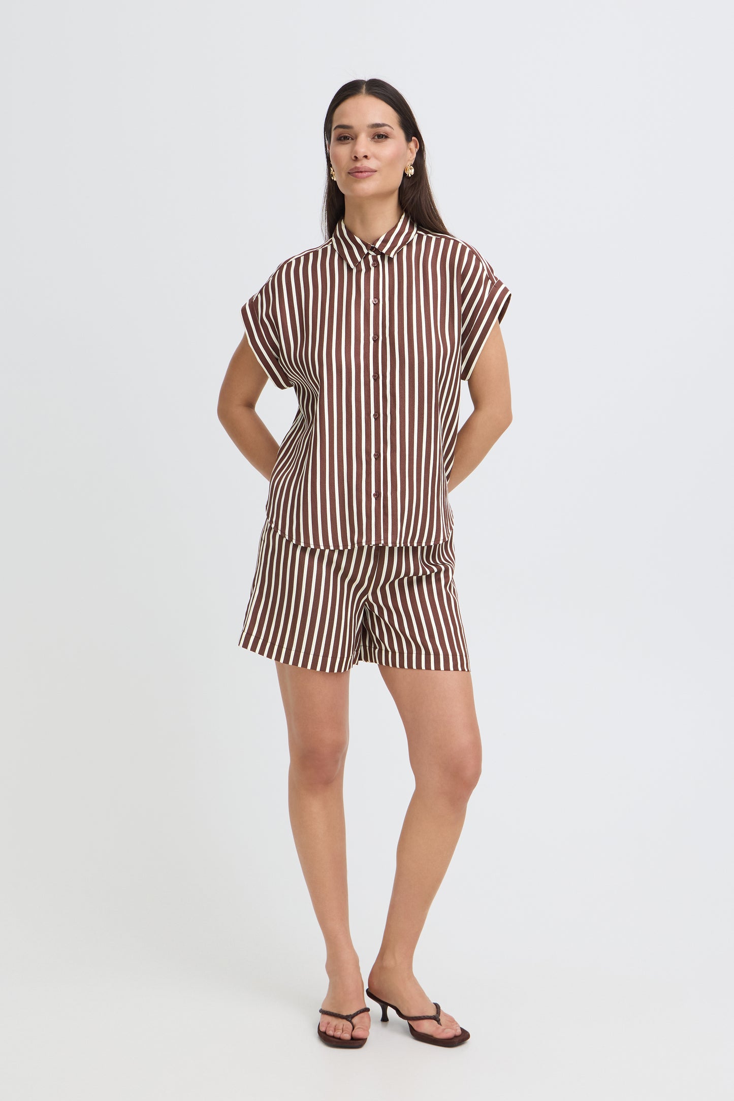 BYEVINO Shorts