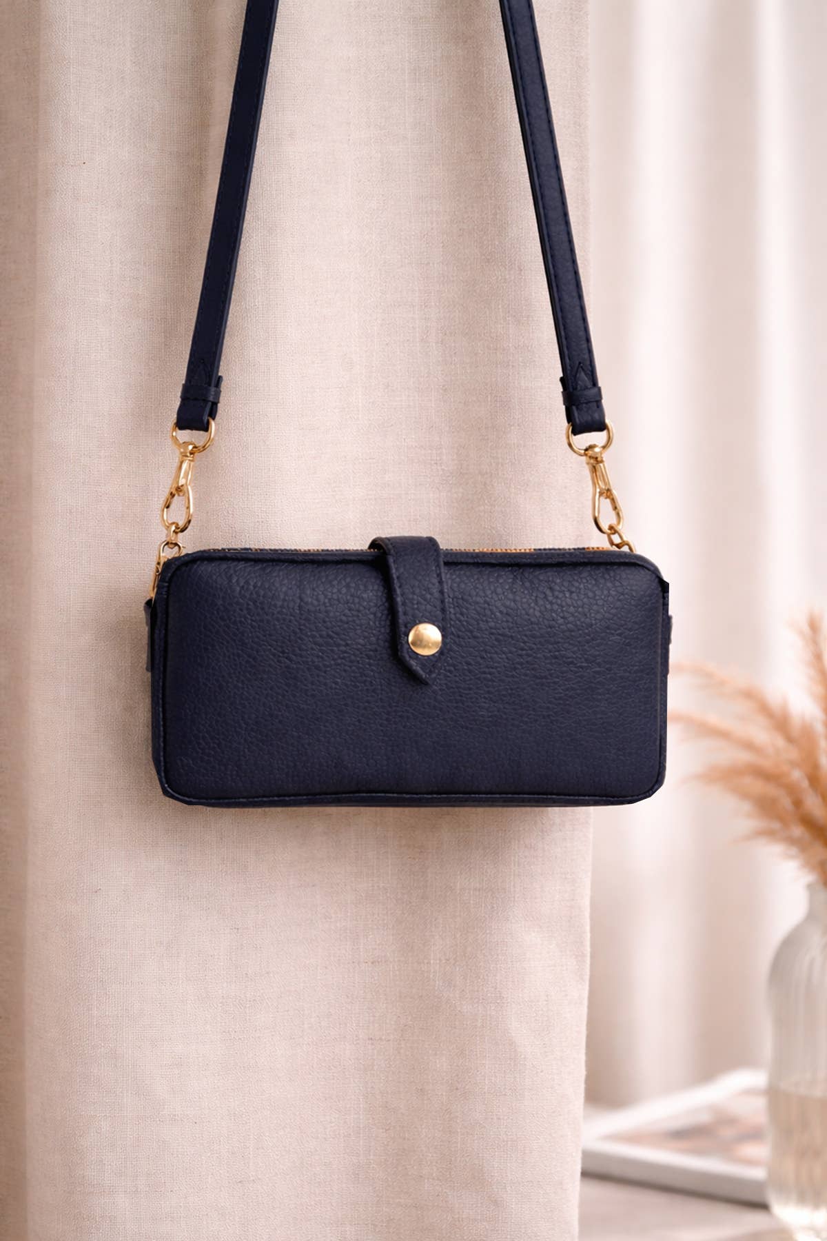 MÉLIA Pouch Bag