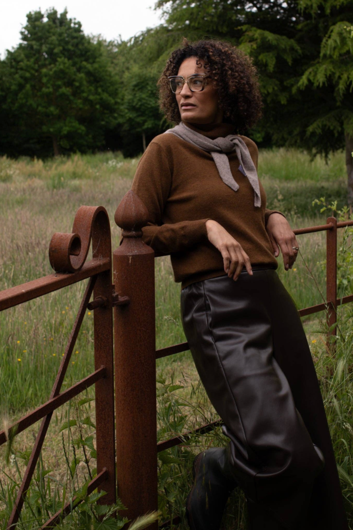 Jane Triangle Scarf | Dark Biscuit