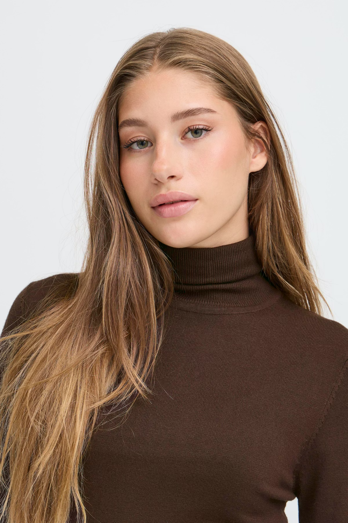 IHMAFA Roll neck Knit - Coffee Bean