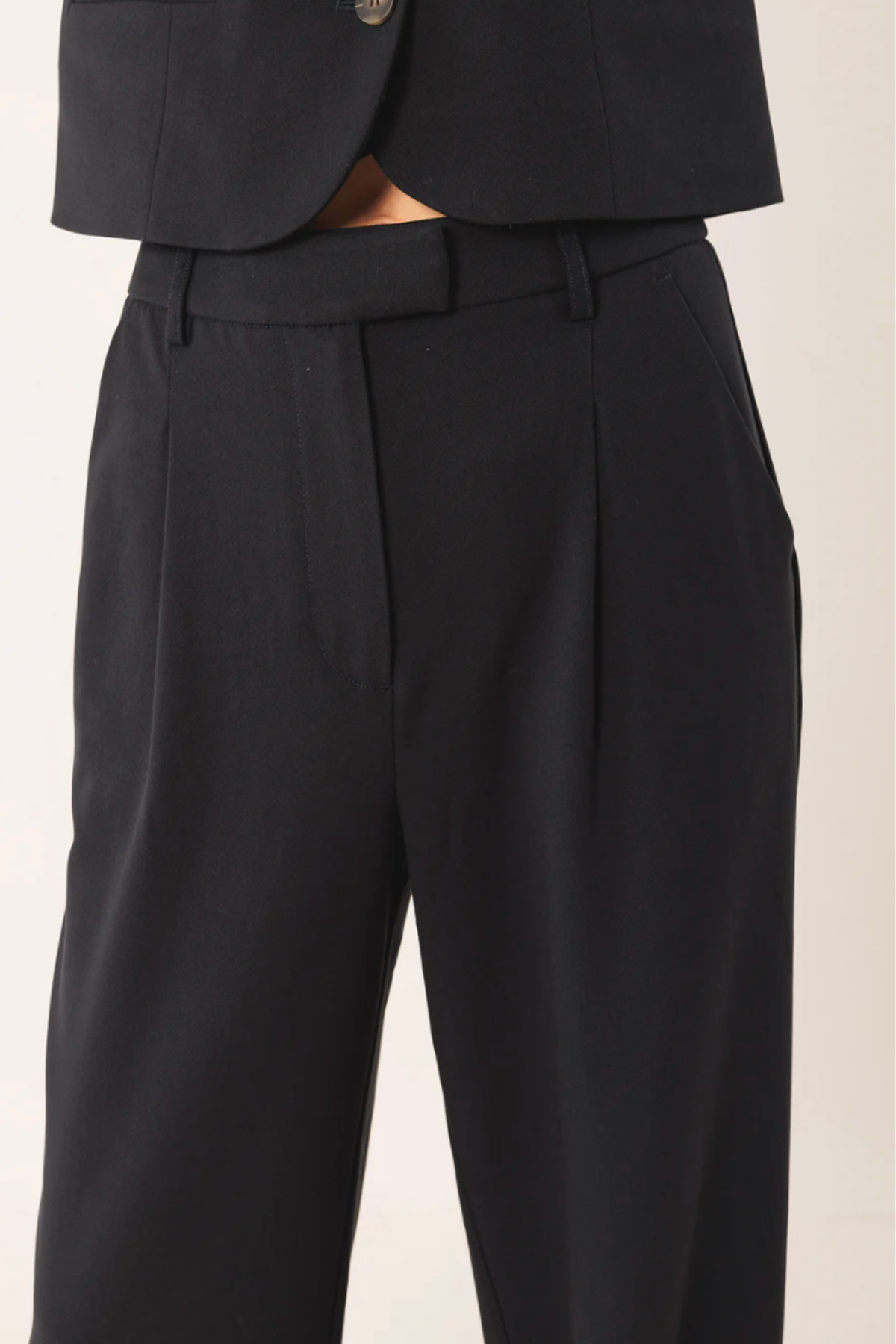 Noe Dart Pant