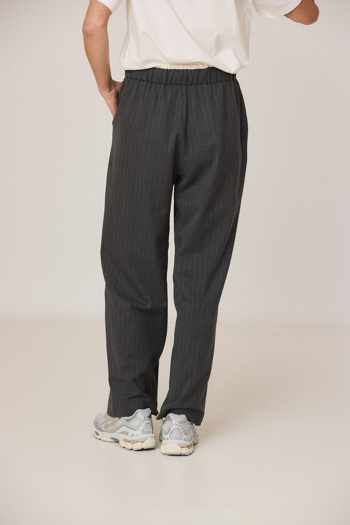 Herringbone Carrot Pants - Washed Black