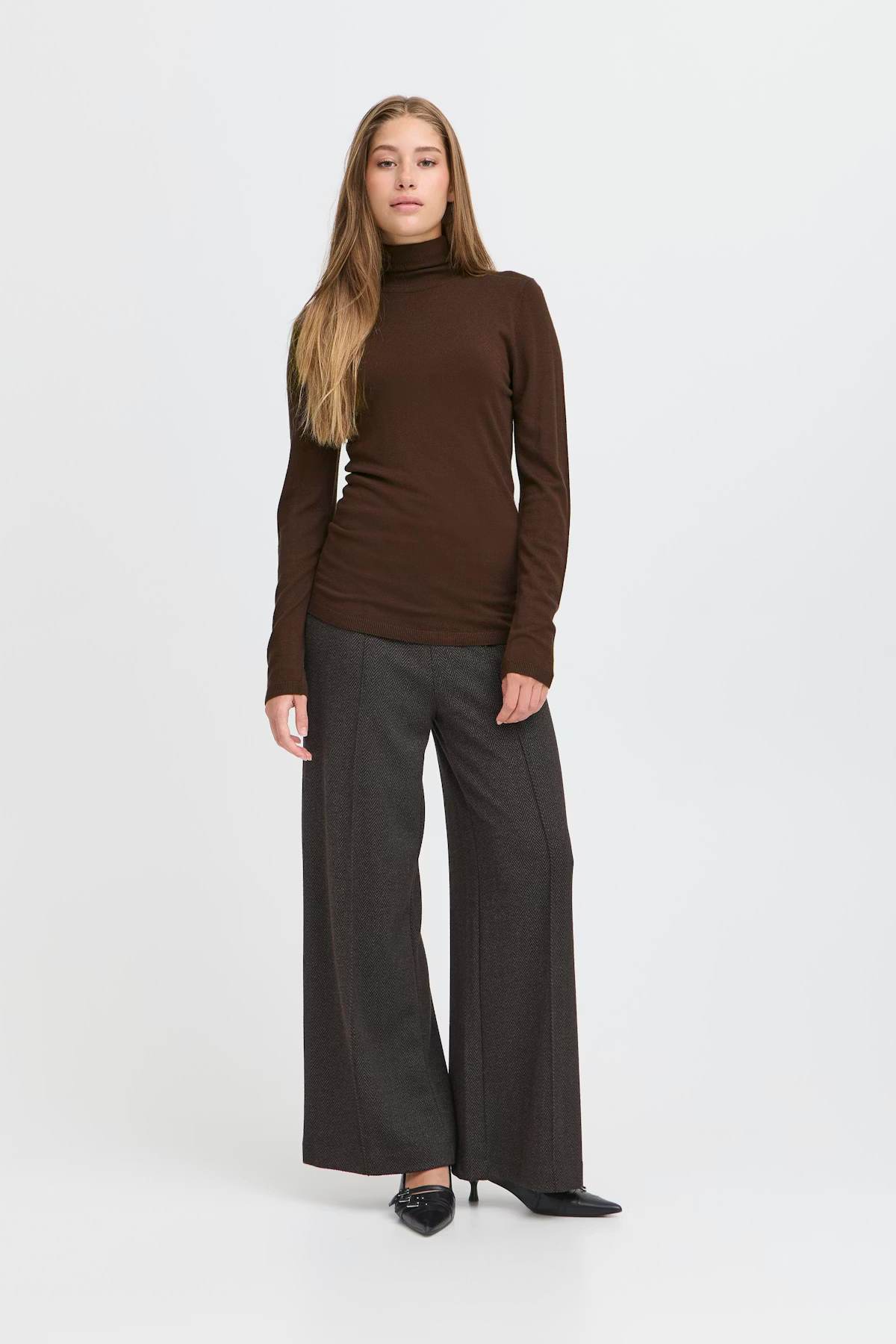 IHMAFA Roll neck Knit - Coffee Bean