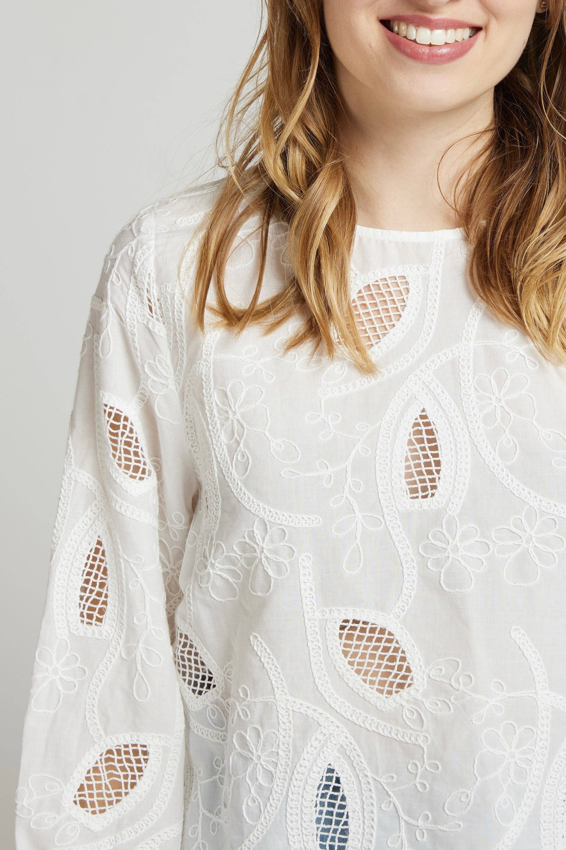 Andy & Lucy - GRAZIELA - Embroidered blouse