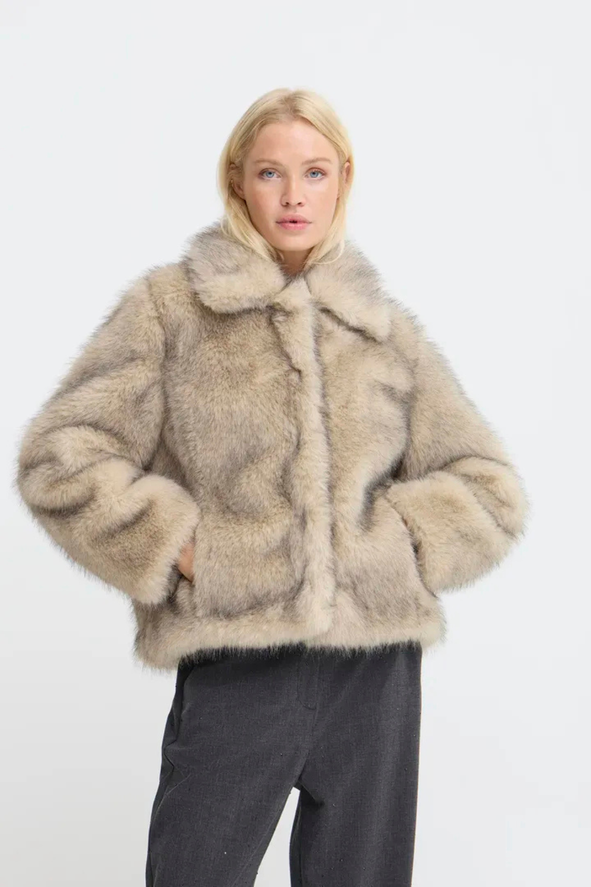 BYAKAJA  Faux Fur Jacket