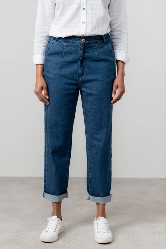 Daybreak Tapered Leg Jeans Blue