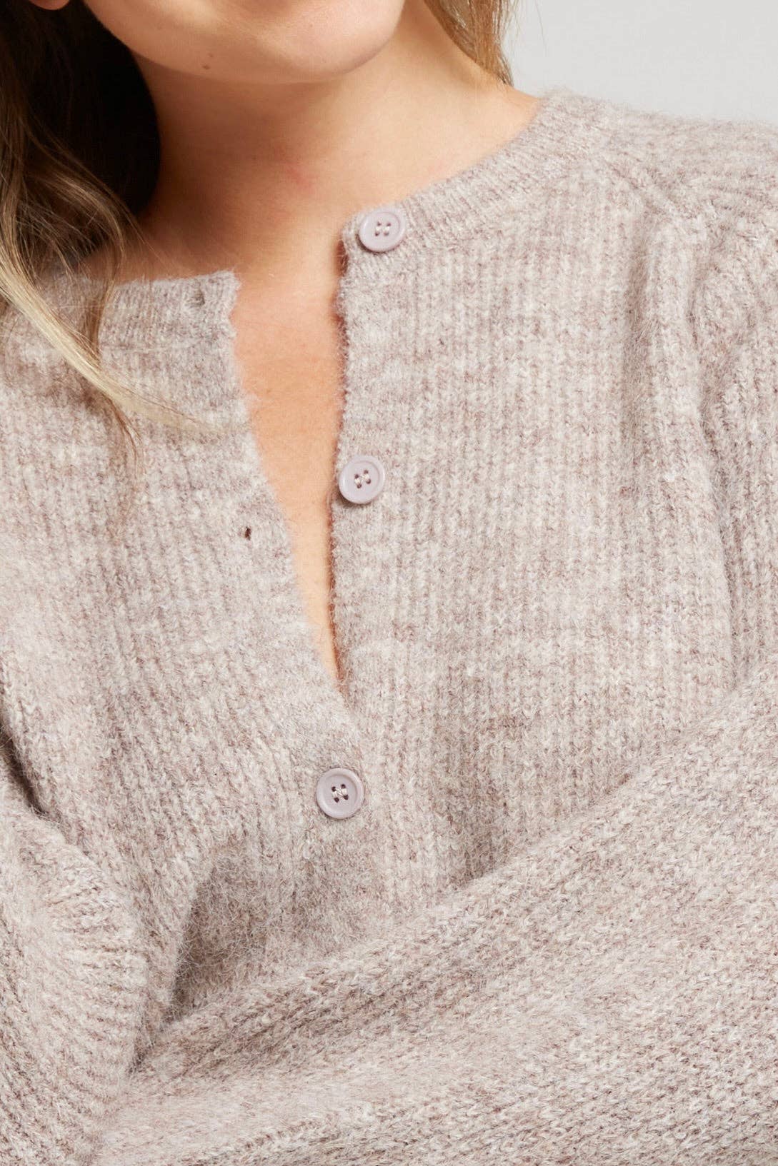 GIRAUD - Buttoned vest in soft textured knit