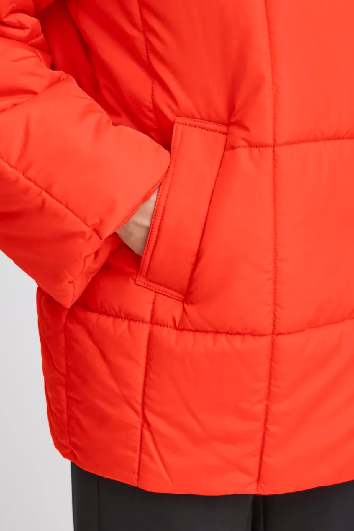 IHHANSA Red Padded Coat