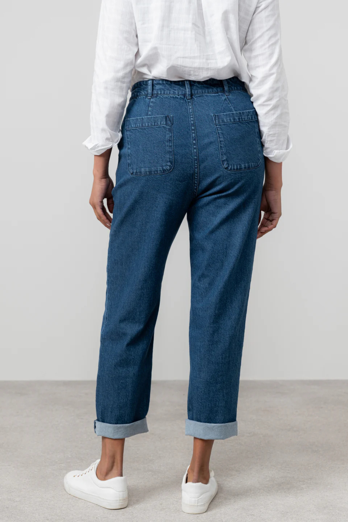 Daybreak Tapered Leg Jeans Blue