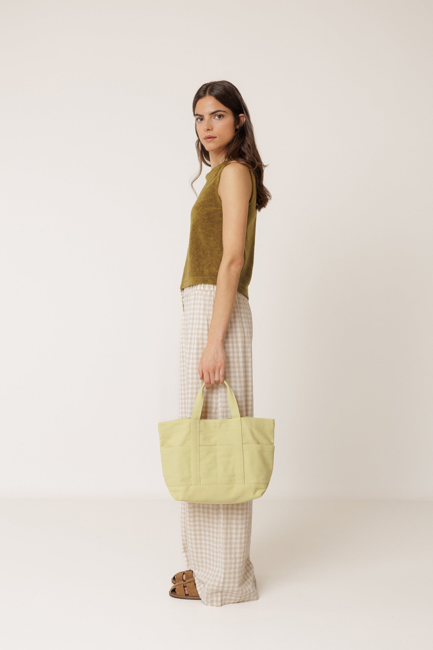 Cotton and linen-mix gingham floaty women's trousers.