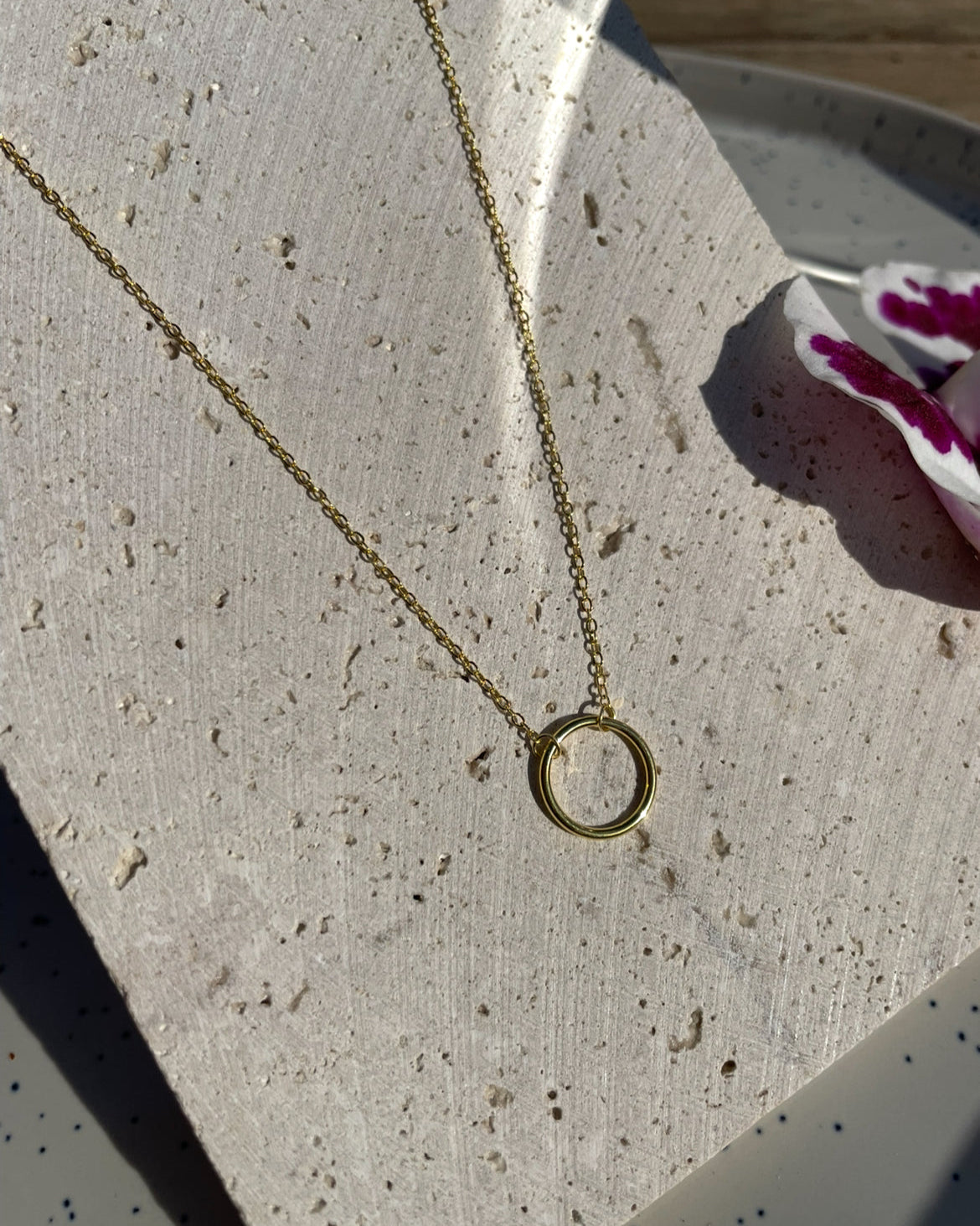 Sterling Silver Minimal Circle Necklace