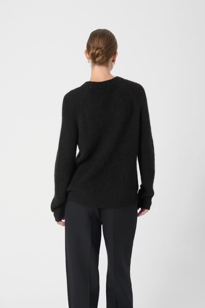 SLTuesday Raglan Jumper - Black
