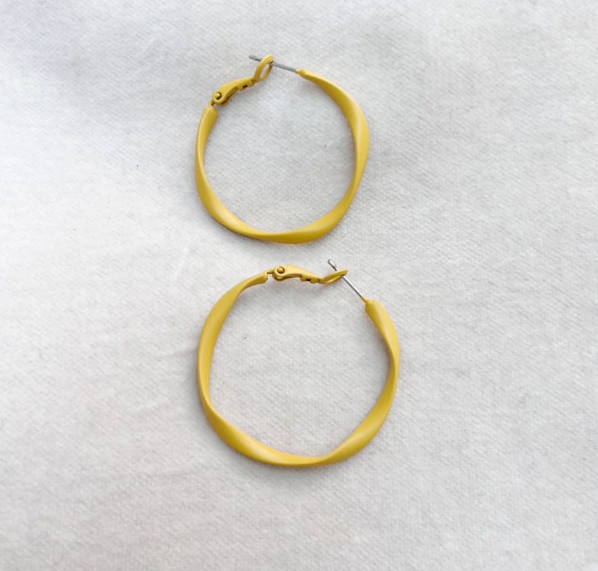 Twisty Hoops - Mustard