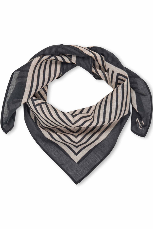 MaAlvienne Scarf - Black