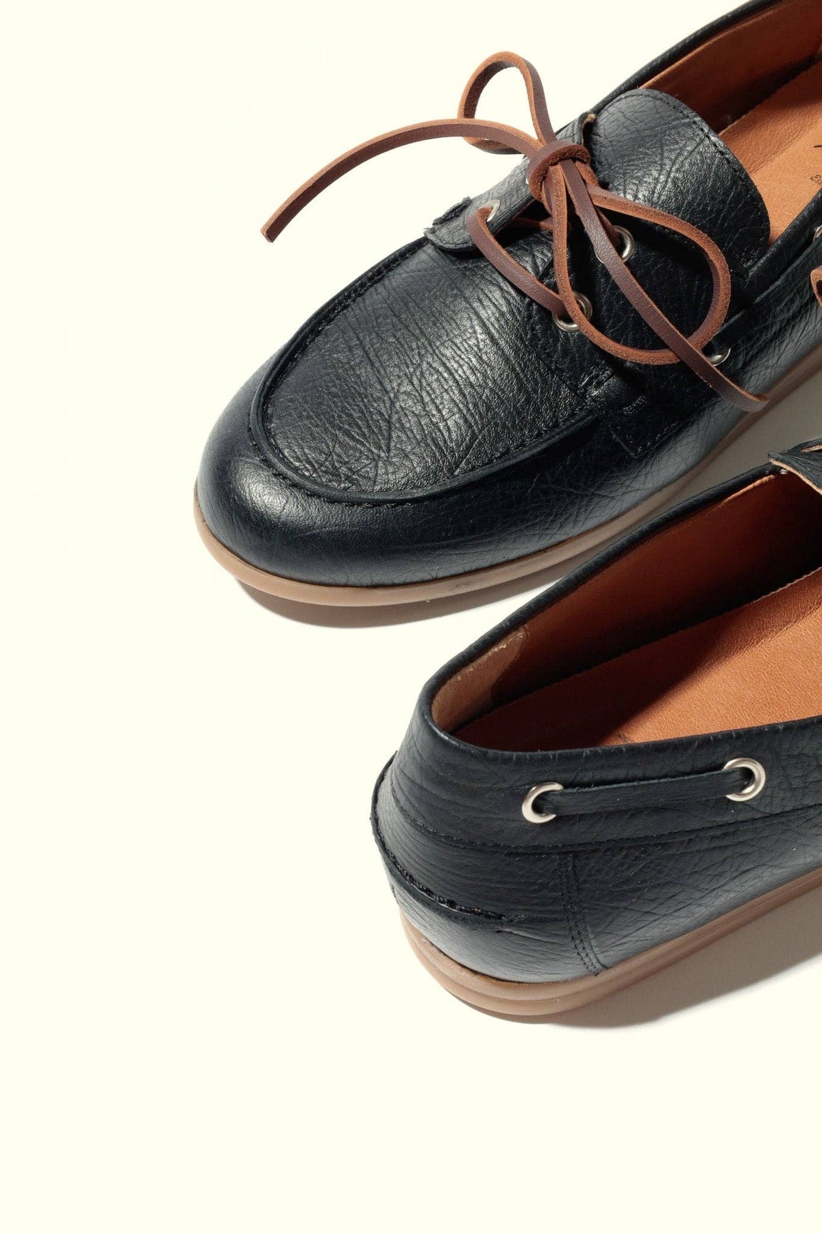 KAI BLACK – Leather Boat Shoes