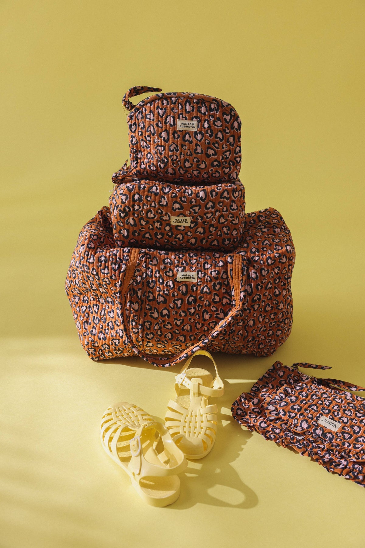Leo Camel Weekend Bag