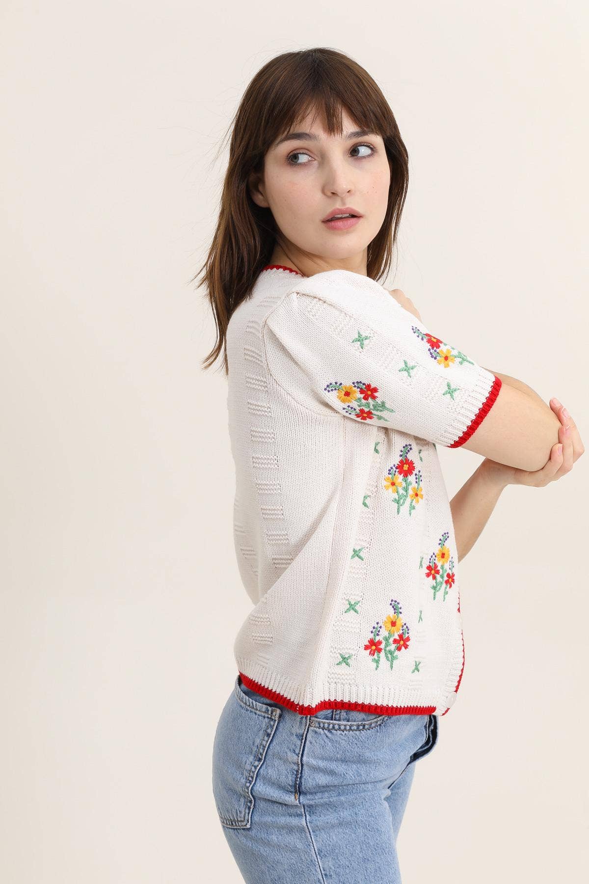 Teresa Flower Embroidery Short-Sleeve Cardigan