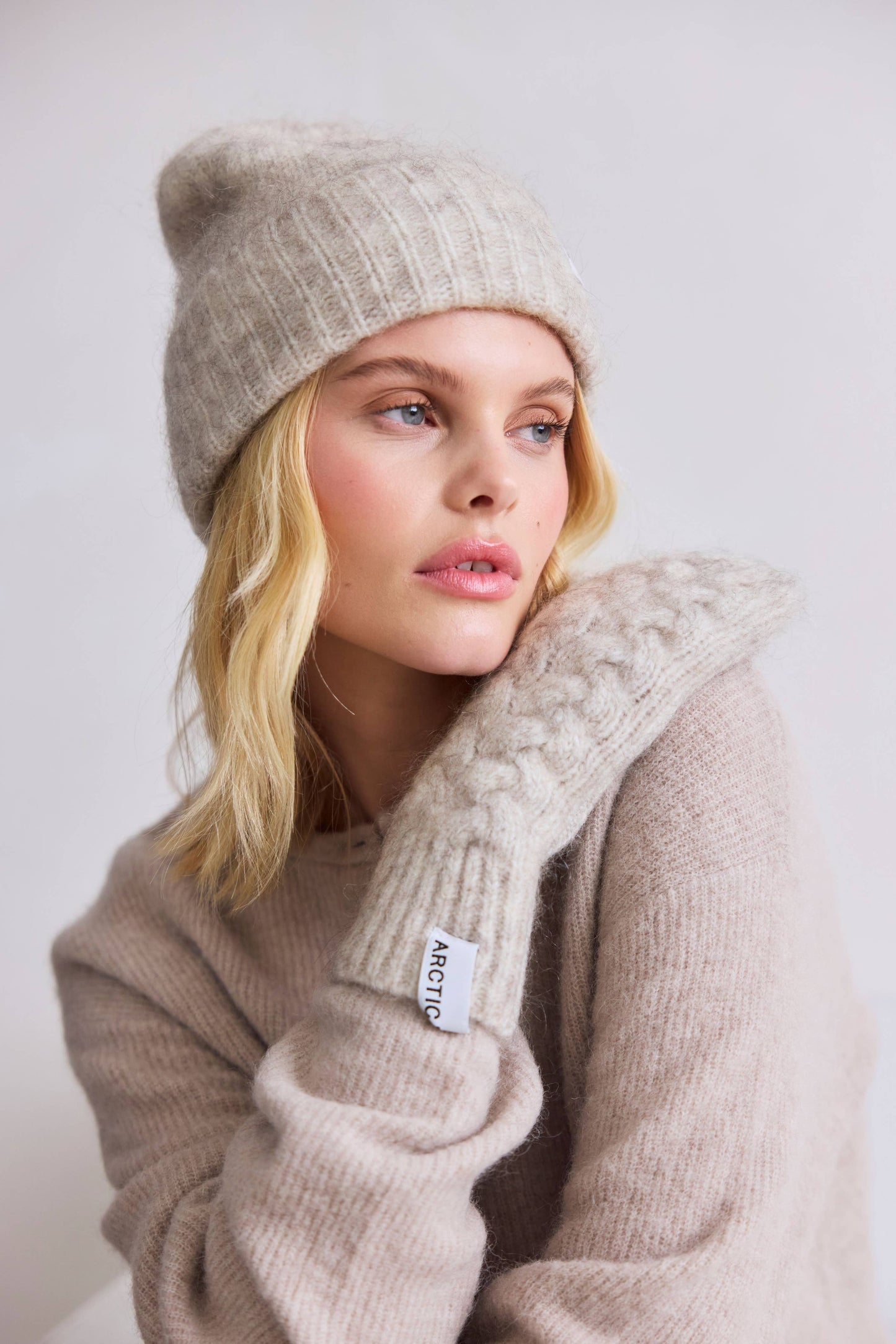 Mohair Mittens - Arctic White - AW25