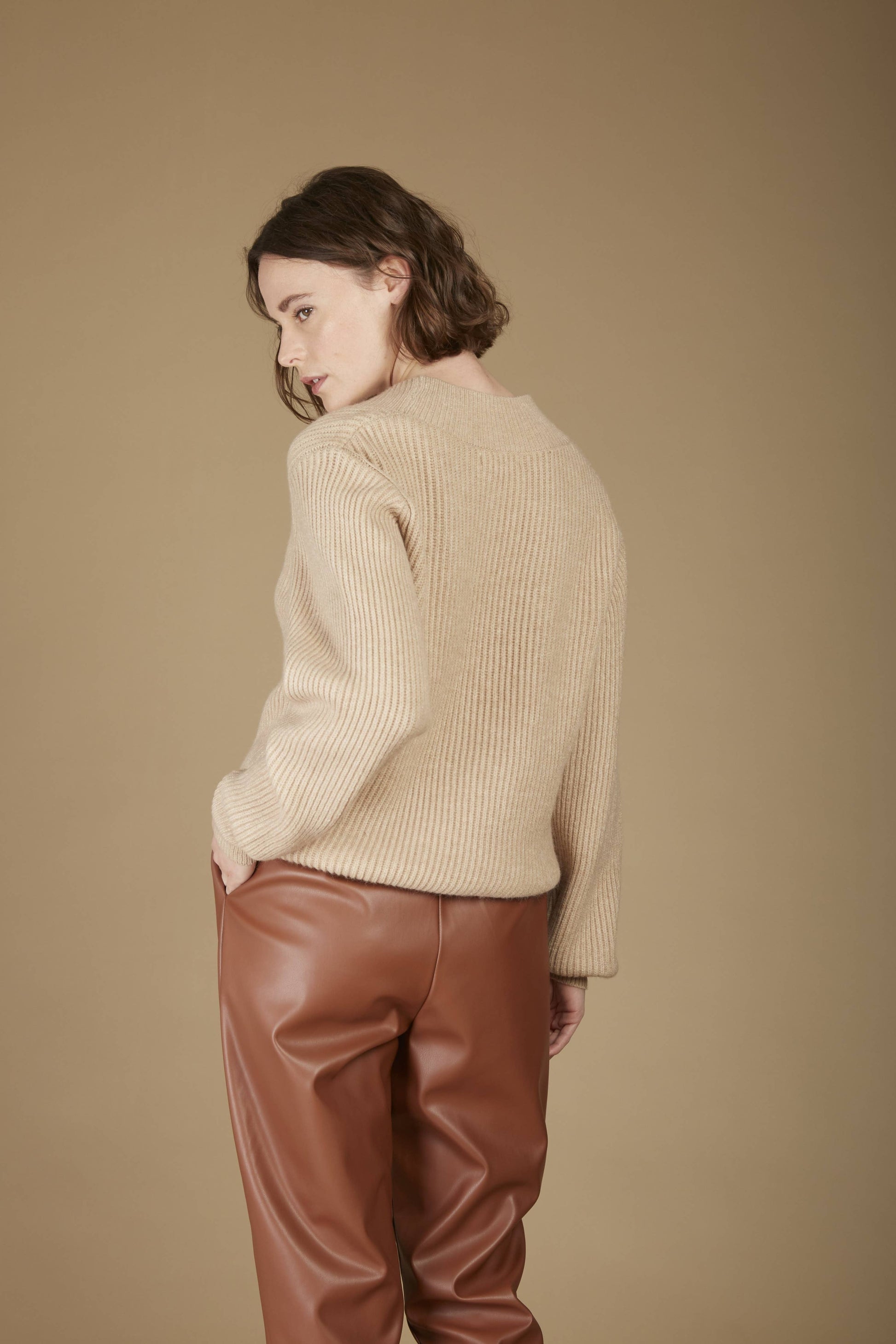 GABIN - Beige Cardigan