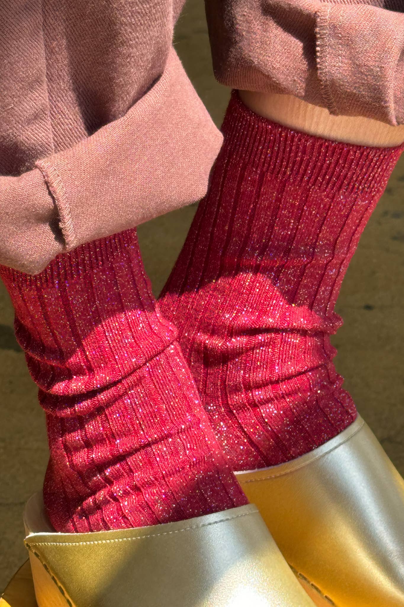 Her Ribbed Sparkle Socks Carmine