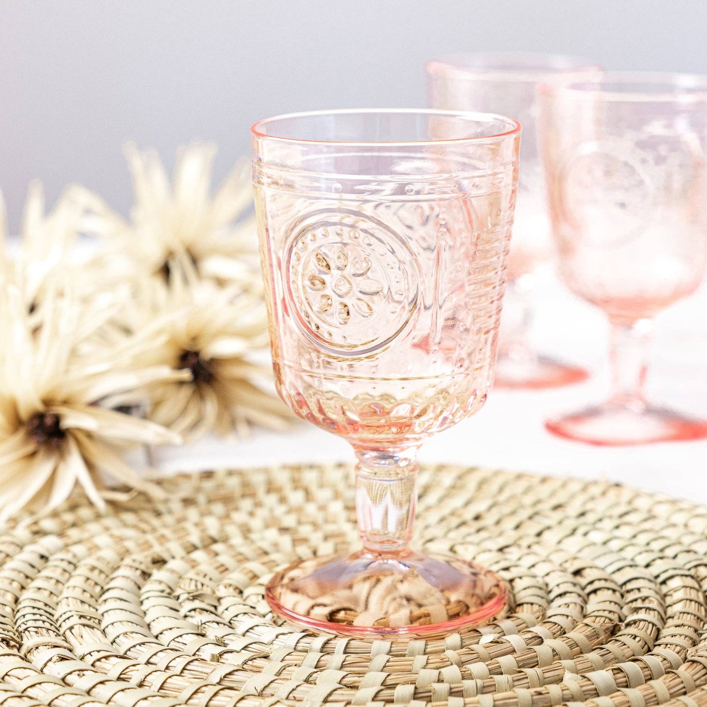 Romantic Wine Glasses, Pink - 320ml - set of 4